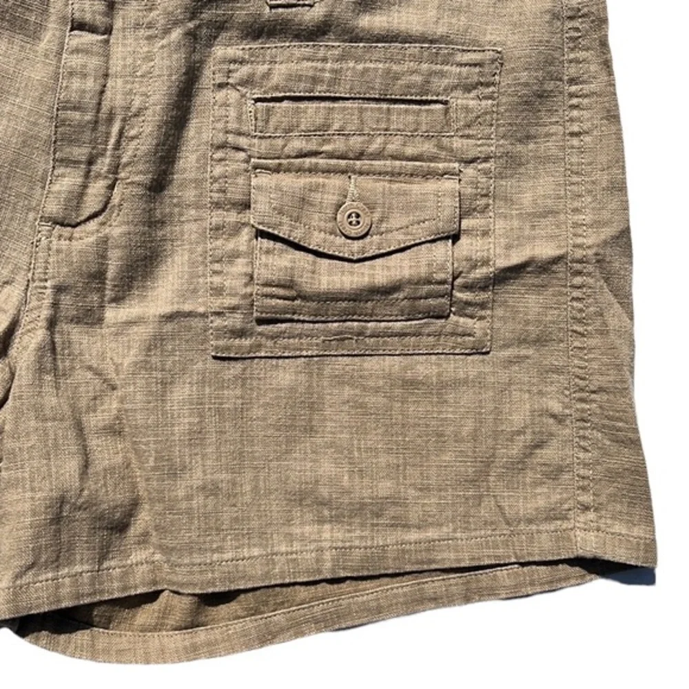 Northcrest liberty khaki patch pocket shorts Size 8 new